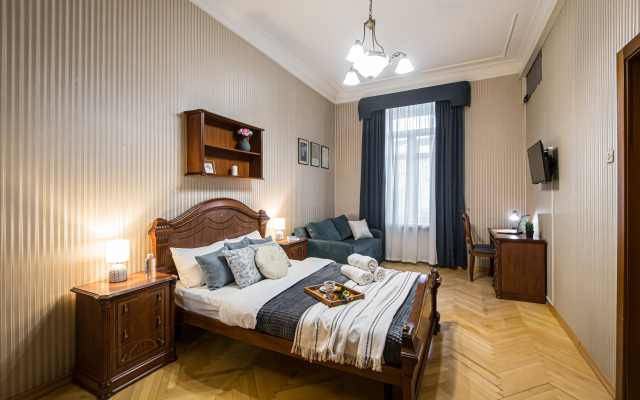 GM Prostornaya Trekhkomnatnaya na Arbate Apartments