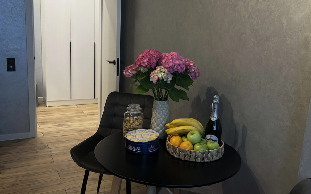 Uyutnaya Ryadom S Korolevskimi Vorotami Flat