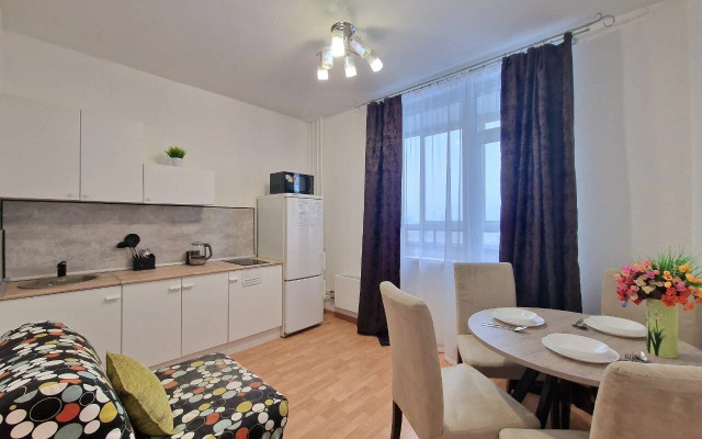 Квартира на Улице Старых Большевиков 3