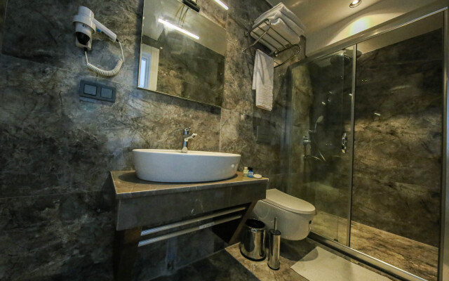 Axu Airport Hotel