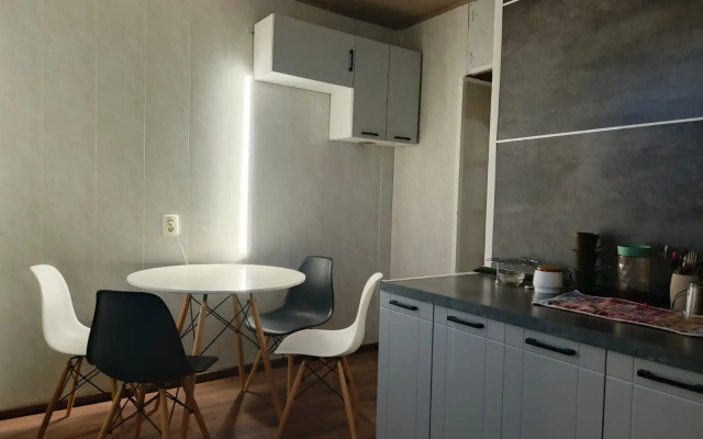 2Kkv Na Dybenko Flat