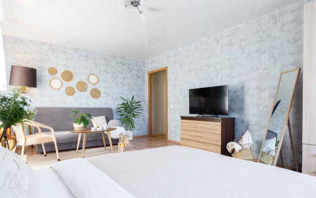 Sleepnsk Svetlaya Dvukhkomnatnaya Ryadom S Akvaparkom Apartments