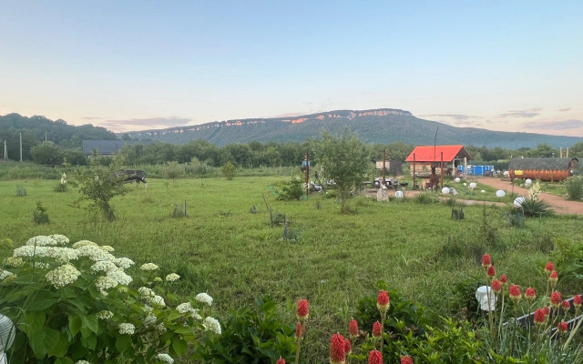 Гостевой дом Ранчо в горах Лаго-Наки