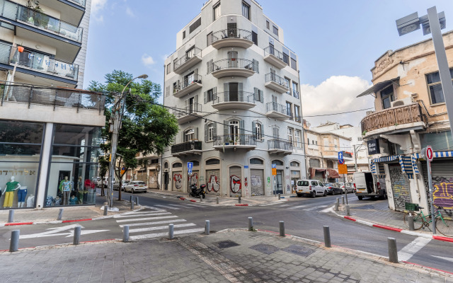 Blueground at Florentin Apartments