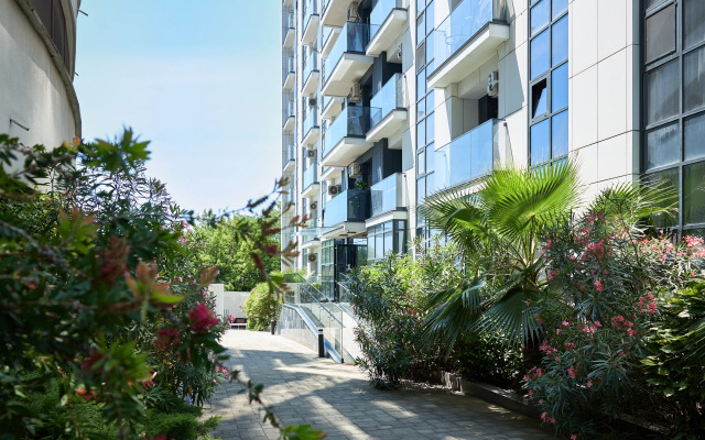 Апартаменты Фестивальный Lamare с Балконом и Видом на Парк Дендрарий