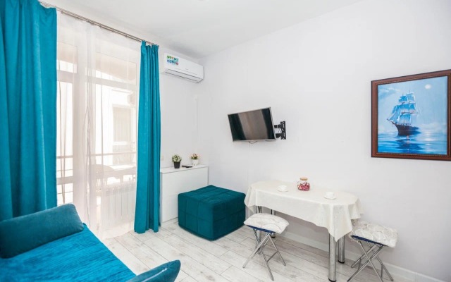 U Morya S Basseinom V Zhk Solnechny/28B Apartments