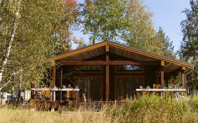Baza Otdykha Dom Les Chalet Berloga Country Resort