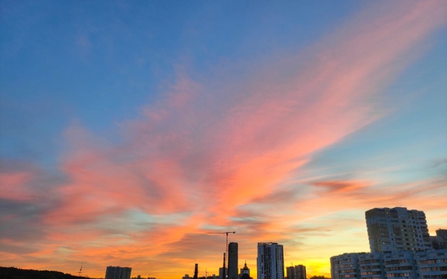 Апартаменты просторные у Аквапарка с видом на Уральские горы