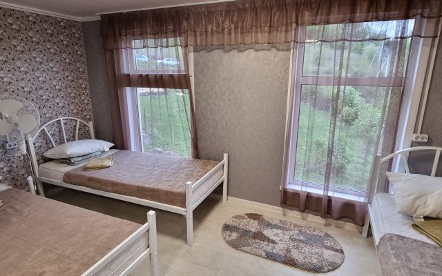 Chudesnoe Mesto Guest House