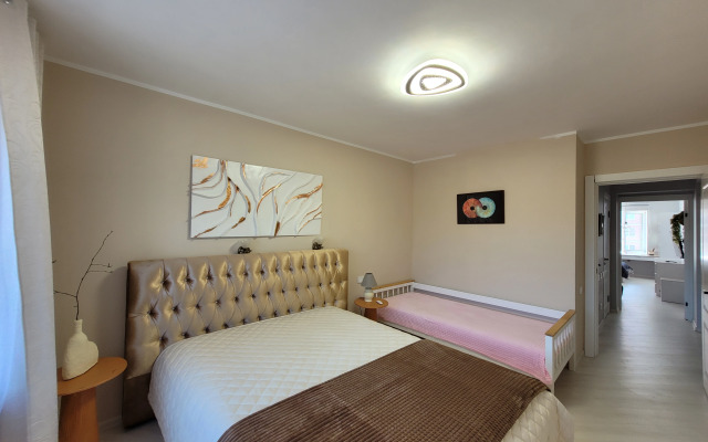 V Tsentre Park Frunze Amfiteatr Apartments