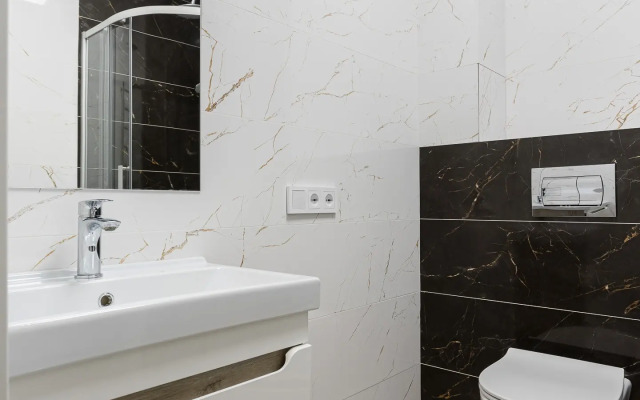 Apartwhite Flat