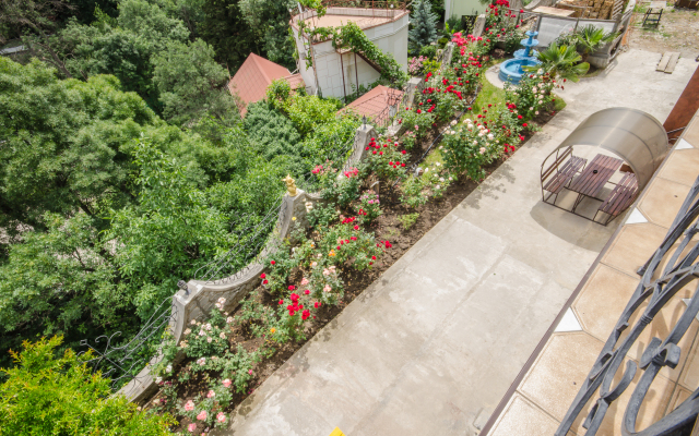 Karina Guest house