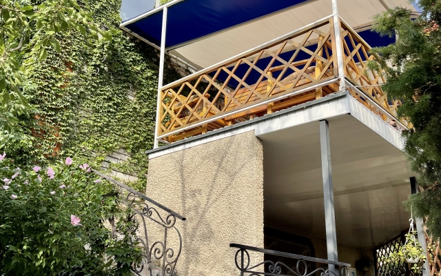 Yolki Guest House