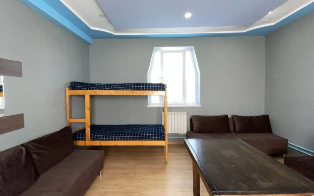 S Bilyyardom i Mangalom Private House