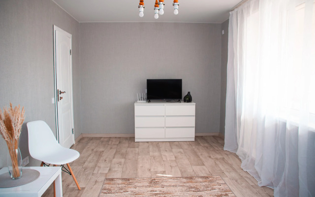 Prospekt Traktorostroiteley 52 Flat