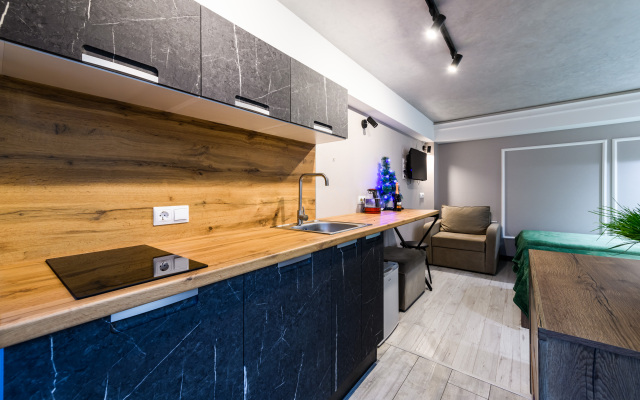 Апартаменты на Защитников Кавказа 114