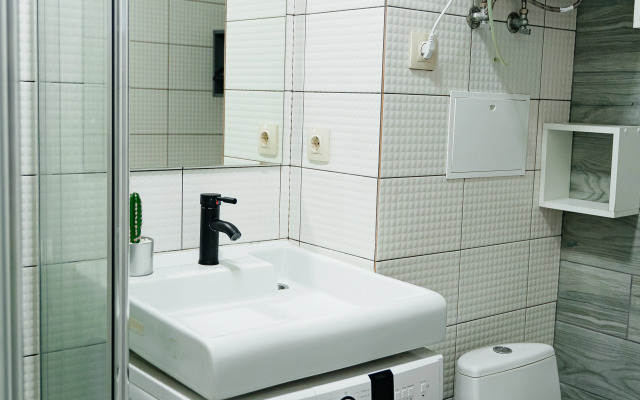 Na Ulitse Molodogvardeyskaya 2/64 Apartments