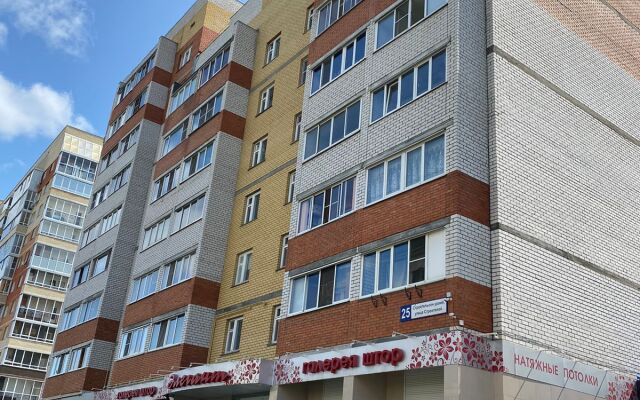 Apartament Lyuks Flat