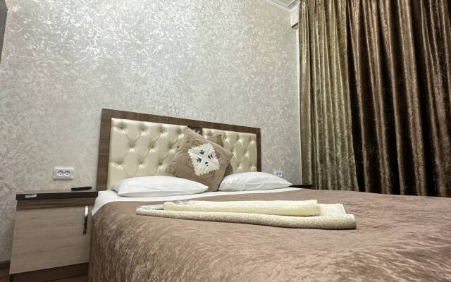 RATMINA Hotel