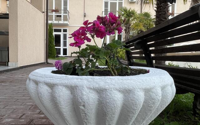 Askar Hotel