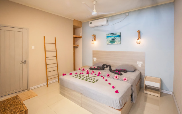 Dive Villa Thoddoo Villa