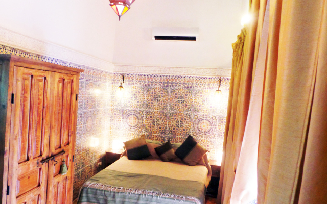 Hotel Darzouhour Apartments