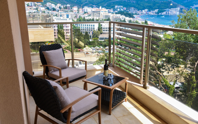 Hotel Harmonia by Dukley