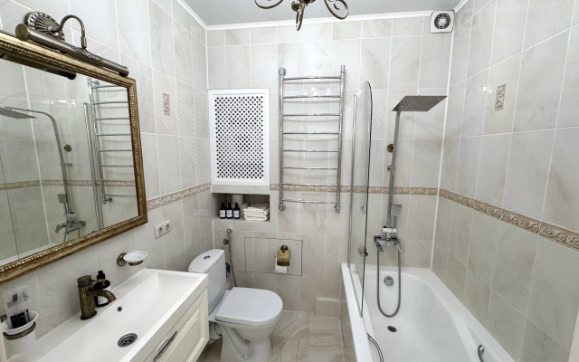 Prekrasnaya V Otlichnom Meste I S Luchshey Infrastrukturoy Flat