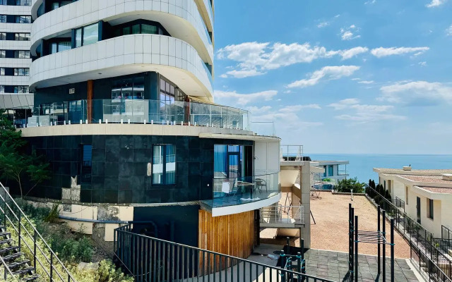 Novaya Studiya v Gurzufe Flat