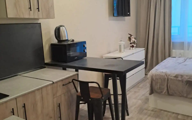 Studiya na 4 etazhe Apartments