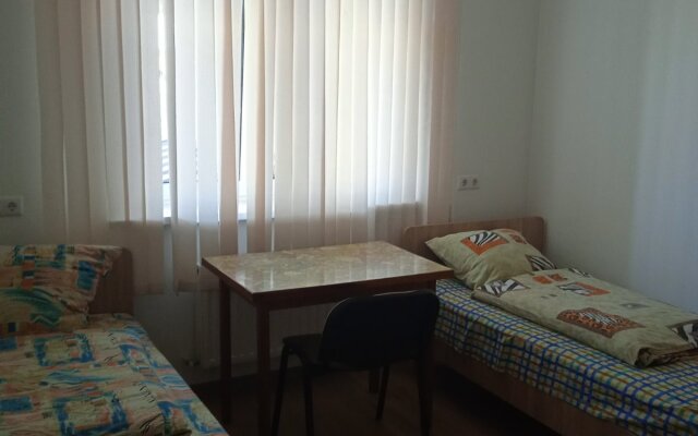 Komnatyi Na Tsne Guest house