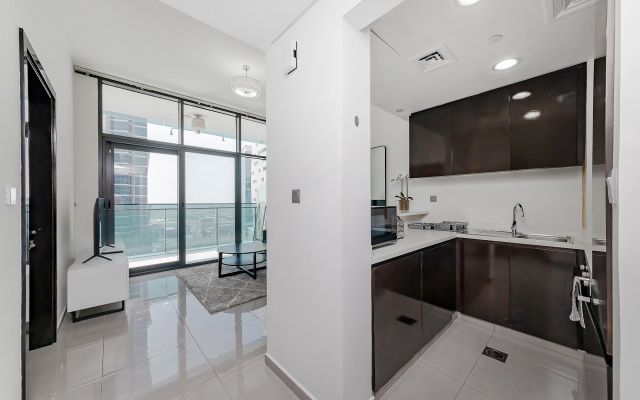 Stylish 1br at Damac Merano Tower with Great View Apartments