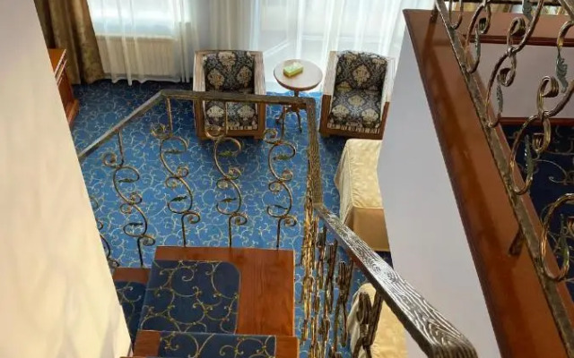 Hotel Russia