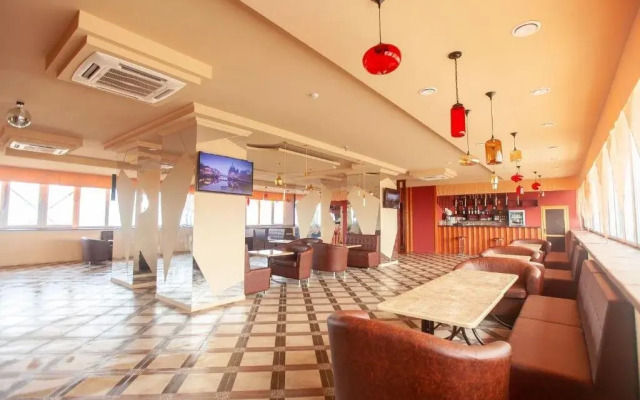 Sem Admiralov Hotel