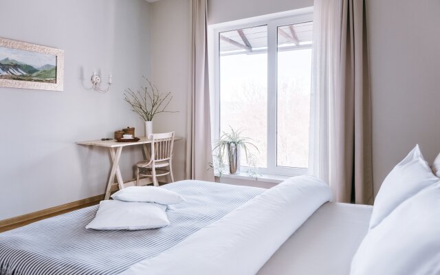 Гостевой Дом с Кипарисами в горах с видом на море