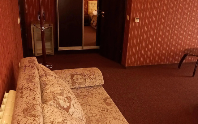 Zolotaya Imperij Hotel