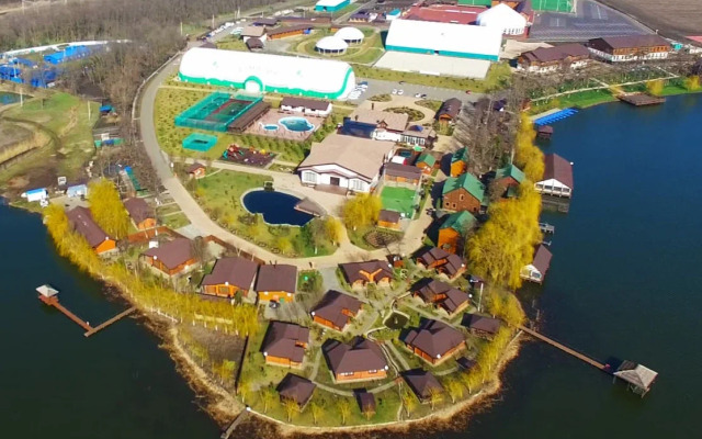 Klub Zagorodnogo Otdyha Usad'ba Familia Hotel