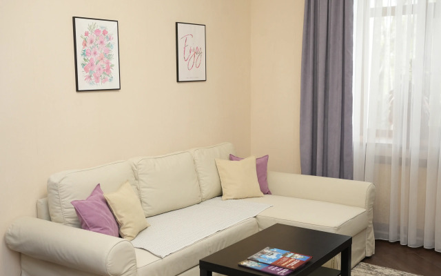 Квартира Просторная Двухкомнатная в Центре Города