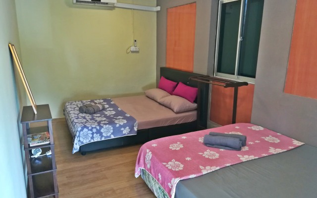 Quiik Cat Mini-Hotel