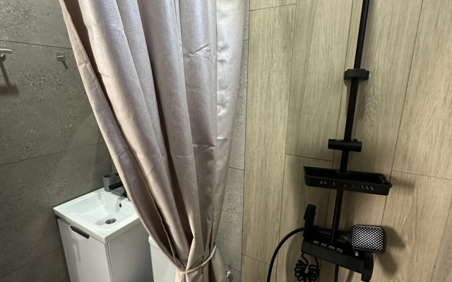 Uyutnaya Studiya na Poberezhye Alakhadzy Flat