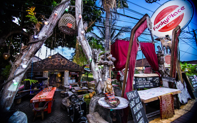 FunkyPlace Mini-hotel