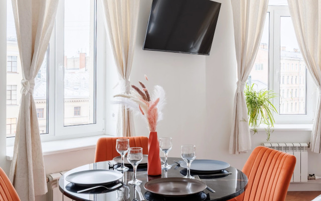 Апартаменты с Видом на Канал Грибоедова