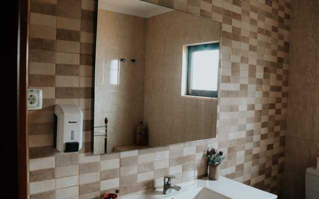 Гостевой дом Sublime Sun & Van By Meco Stays