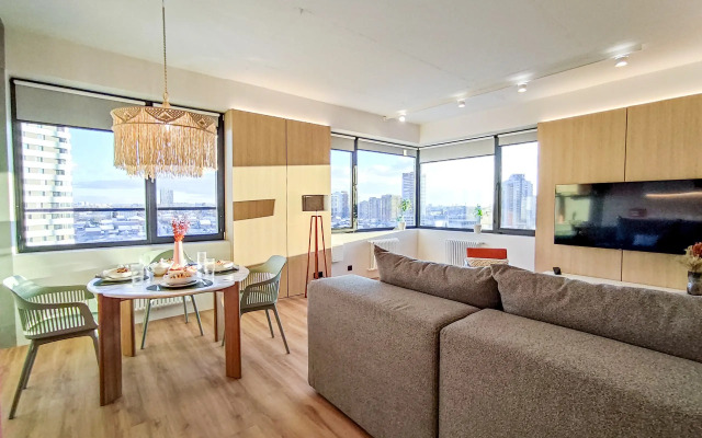 Апартаменты в небоскребе Тихомиров