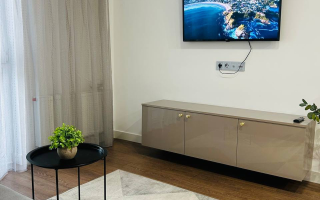 2-Komnatnaya S Vidom Na Gorod 33 Flat