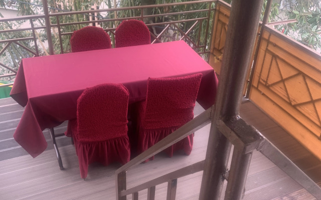 Zhemchuzhina u Morya Guest House