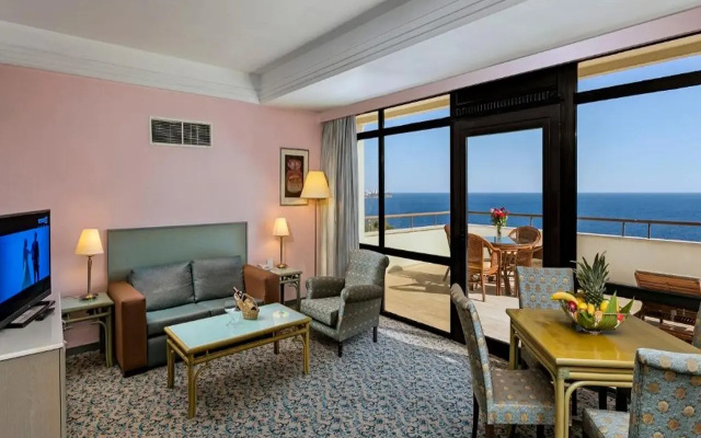 Özkaymak Falez Hotel
