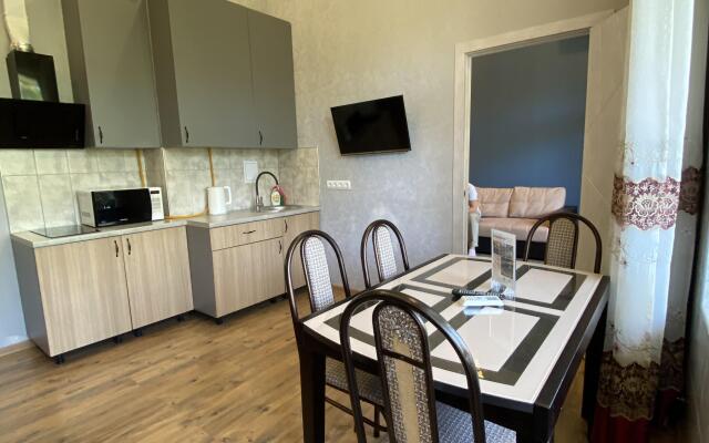 Semeynye Green Sail u morya Apartments