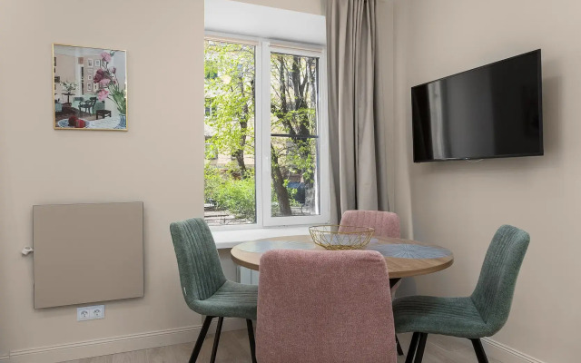 Апартаменты на Невском