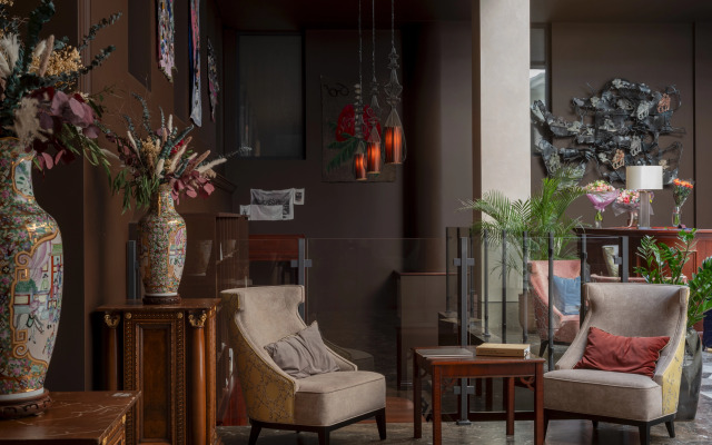Hotel Hovard Club